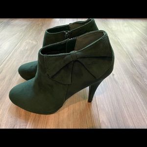 Impo Women’s Juniper Green High Heel Ankle Boot 8